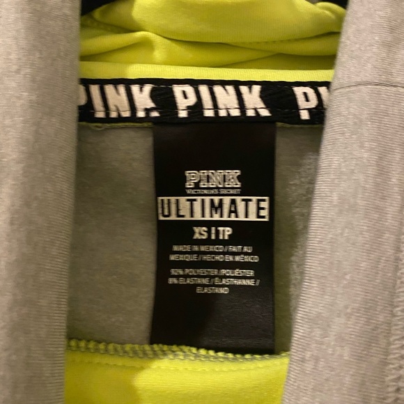 Pink pull over - Picture 2 of 3